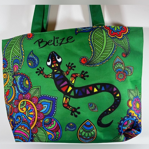 Elegance simplified  Light Colorful Gecko Beach Bag - Picture 1 of 10